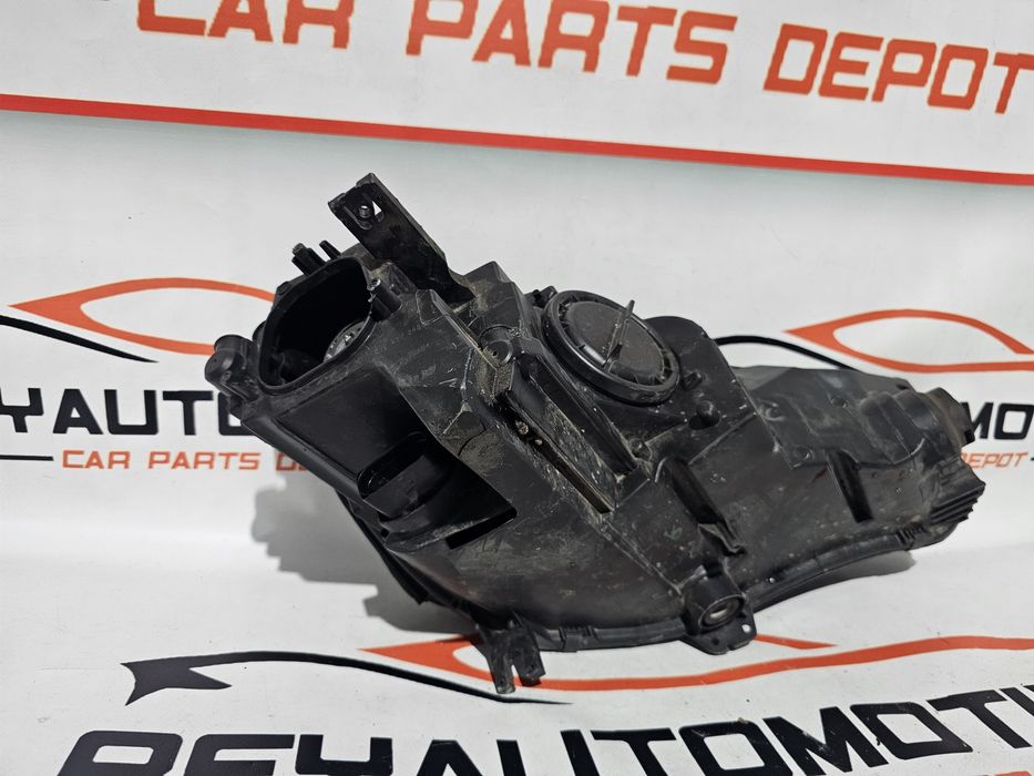 Far stanga bixenon led Audi A4 B9 dupa 2016 cod 8W0941005