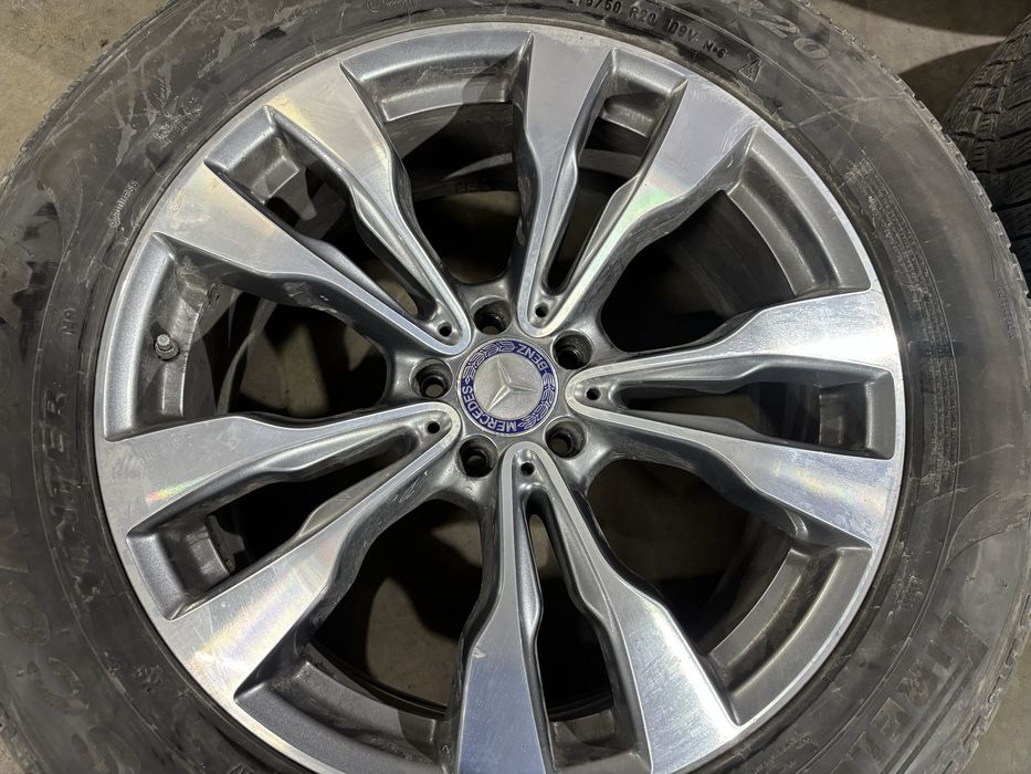 4бр оригинални 20 Мерцедес GLE 5x112  с зимни гуми Пирели 275/50