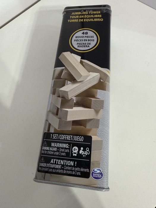 Jumbling Tower Jenga