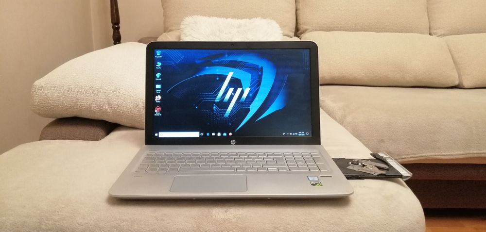 !! Vand 2 laptopuri, un HP Envy IntelCore i5 si un Acer IntelCore i3