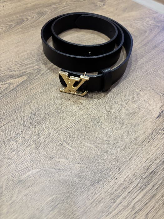 Curea Loui Vutton nou fara eticheta