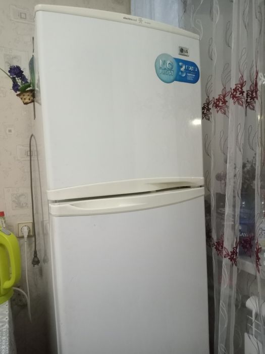 Холодильник LG... .