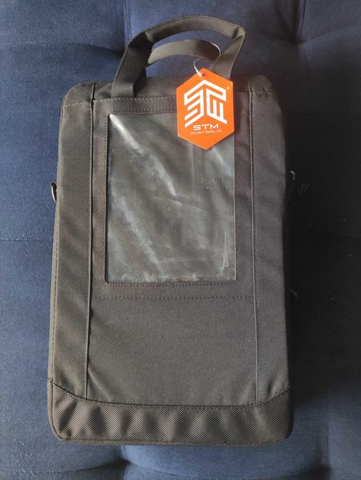 НОВА черна чанта за лаптоп 13"-14" на STM GOODS