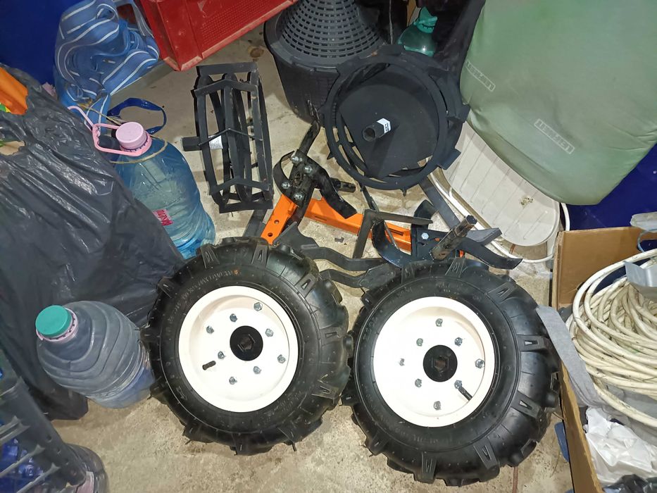Motocultor O-Mac New 1000-S 8 CP+Plug+Rariță+Prășitoare+Roți Metalice