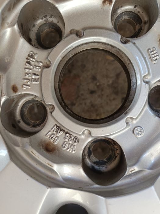 17цола оригинални джанти за Vw 5x112