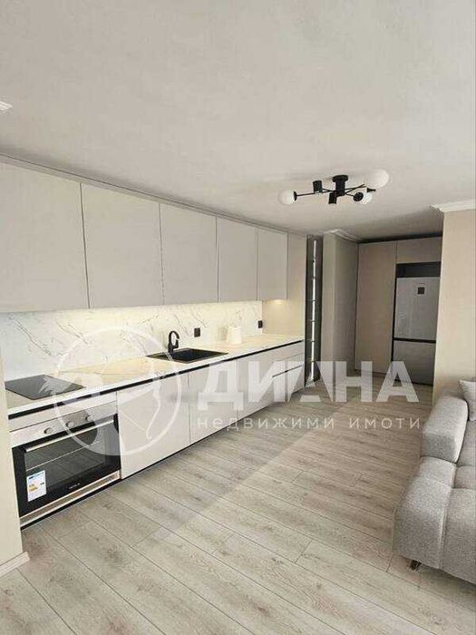 Дава се под наем Двустаен апартамент в Пловдив, Кършияка - 80 кв.м за 160000 € - Снимка #12