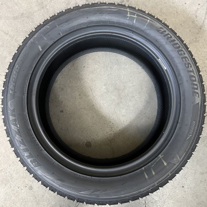 2 Anvelope iarna 235 55 18 Bridgestone