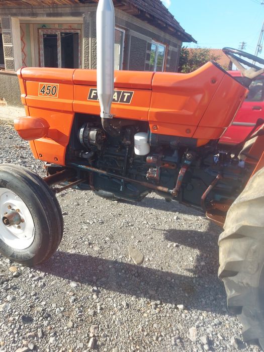 Tractor fiat 450