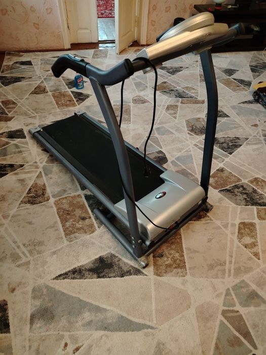 Беговой дорожка сотилади