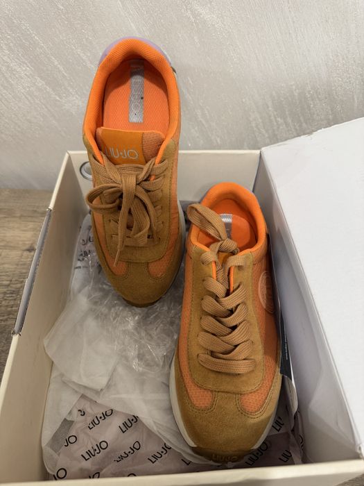 Liu jo  естествена кожа