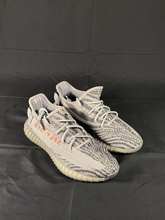 Yeezy 350V2 Beluga