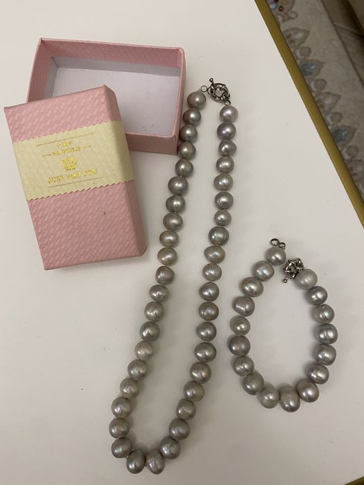 Продам новый набор бижутерии из жемчуга ( возможна доставка)