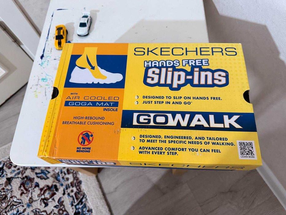 кроссовки Skechers