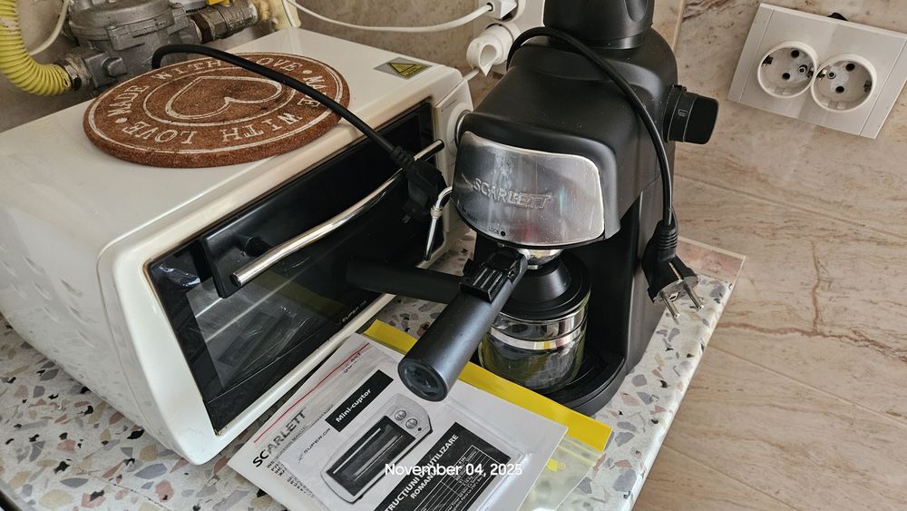 Aparat cafea si mini cuptor