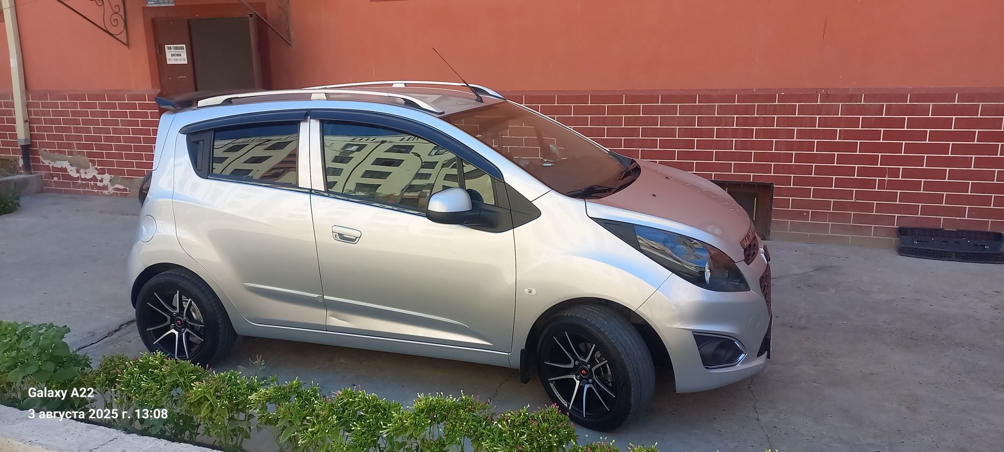 Продаётся автомобиль спарк