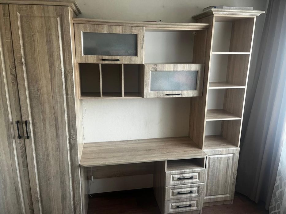 Продам детский, спальный гарнитур.
