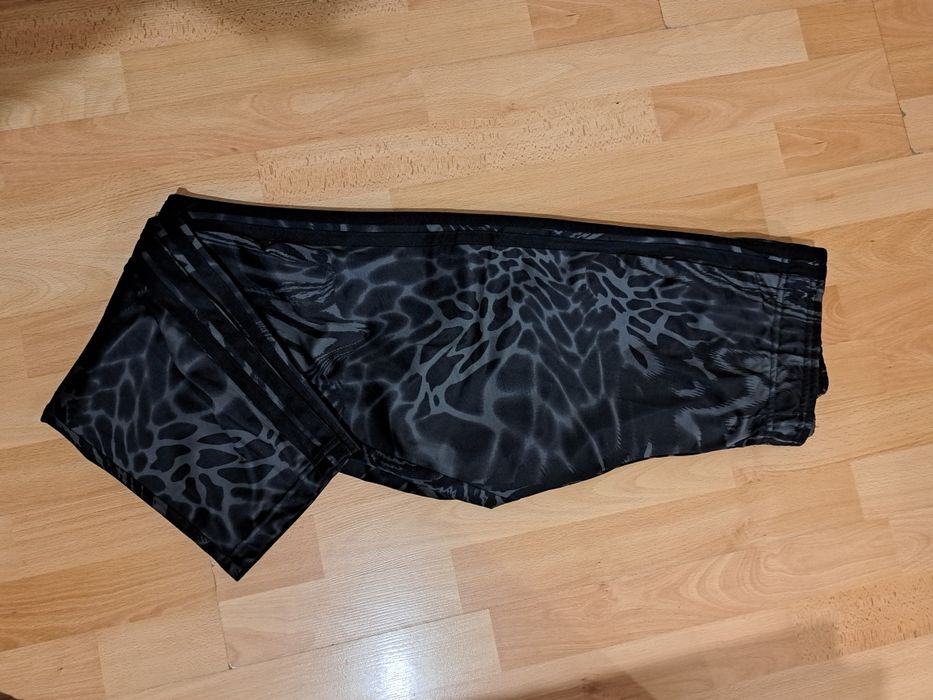 Чисто нов,дамски спортен екип"Adidas"