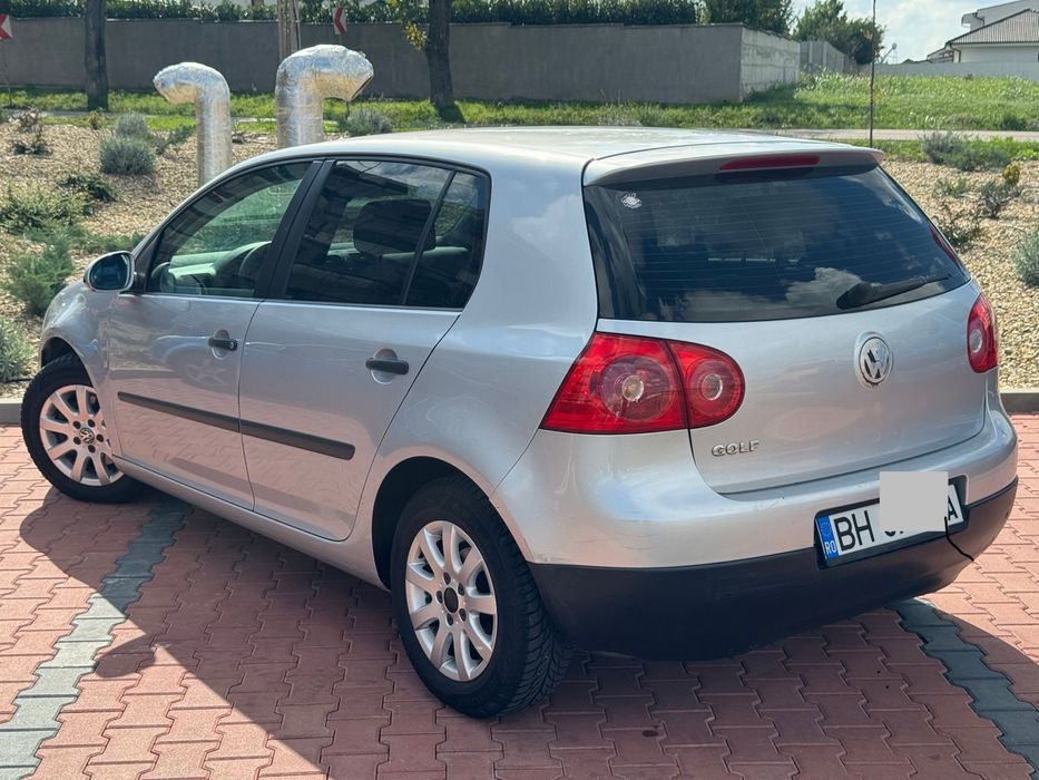 Volkswagen Golf 5 Benzina
