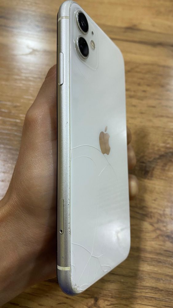 Продам iphone 11
