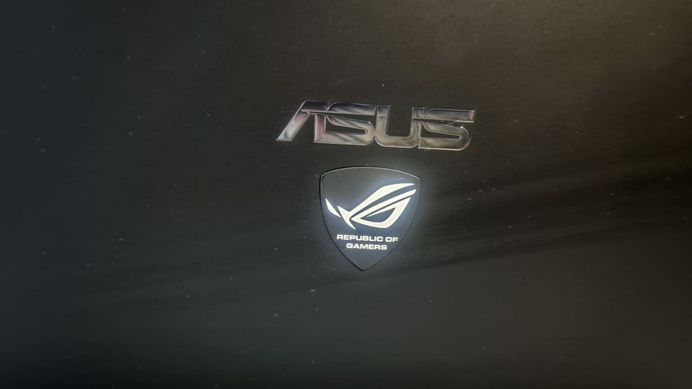 Laptop Gaming Asus ROG i7 32GB RAM