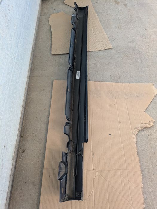 Prag stânga Mercedes Benz C Class W205 AMG