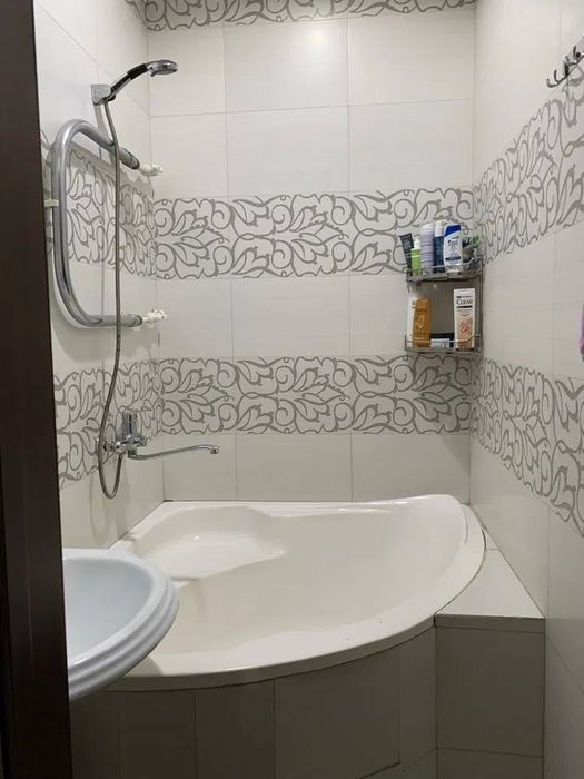 Продается квартира в Карасу 1

• 2 комнаты