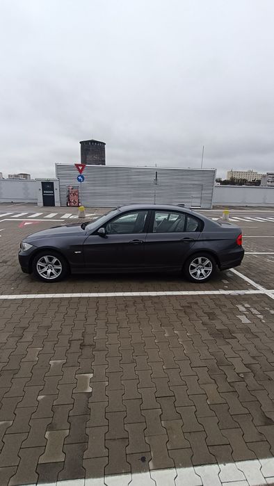 Vând BMW seria 3  E90 163Cp 2.0D