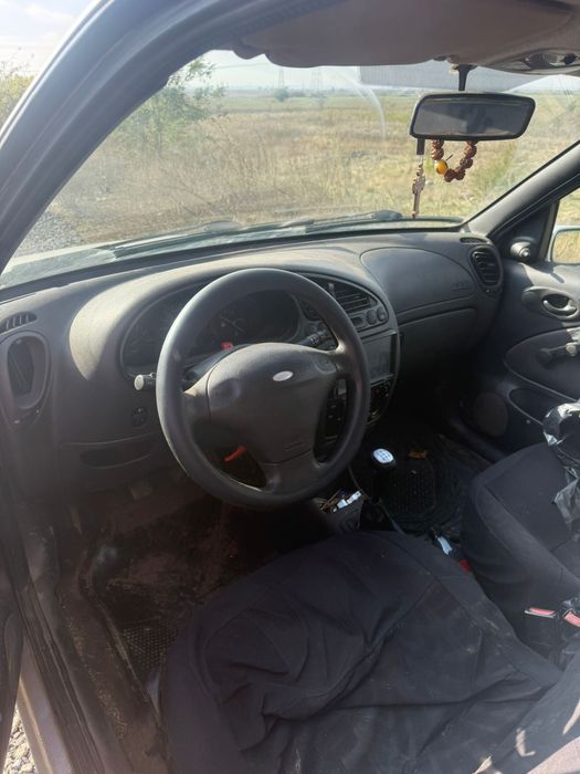 Ford Fiesta 2001