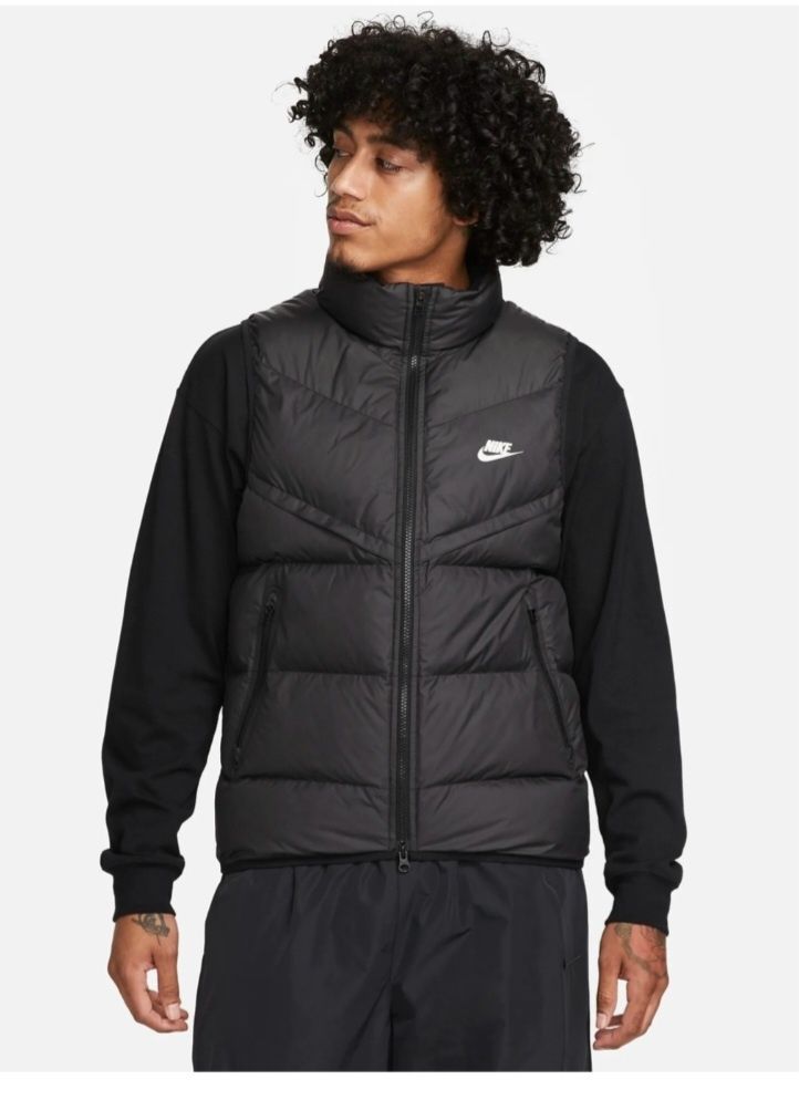 Продам Оригинальную жилетку Nike