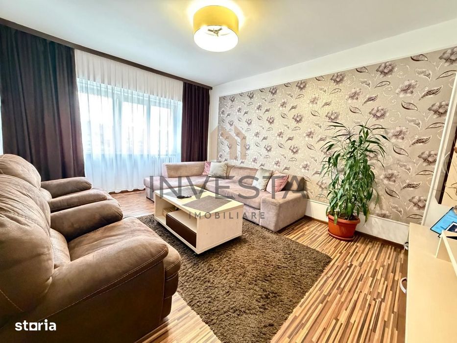 Apartament cu 3 camere pe strada Bucuresti !