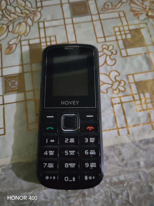Knopkali telefon