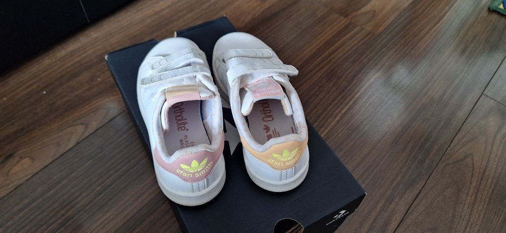 Маратонки Adidas