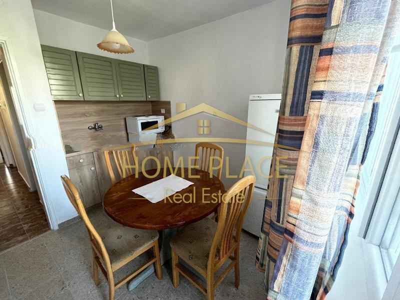 Дава се под наем Двустаен апартамент в Варна, Център - 65 кв.м за 433.5 € - Снимка #2