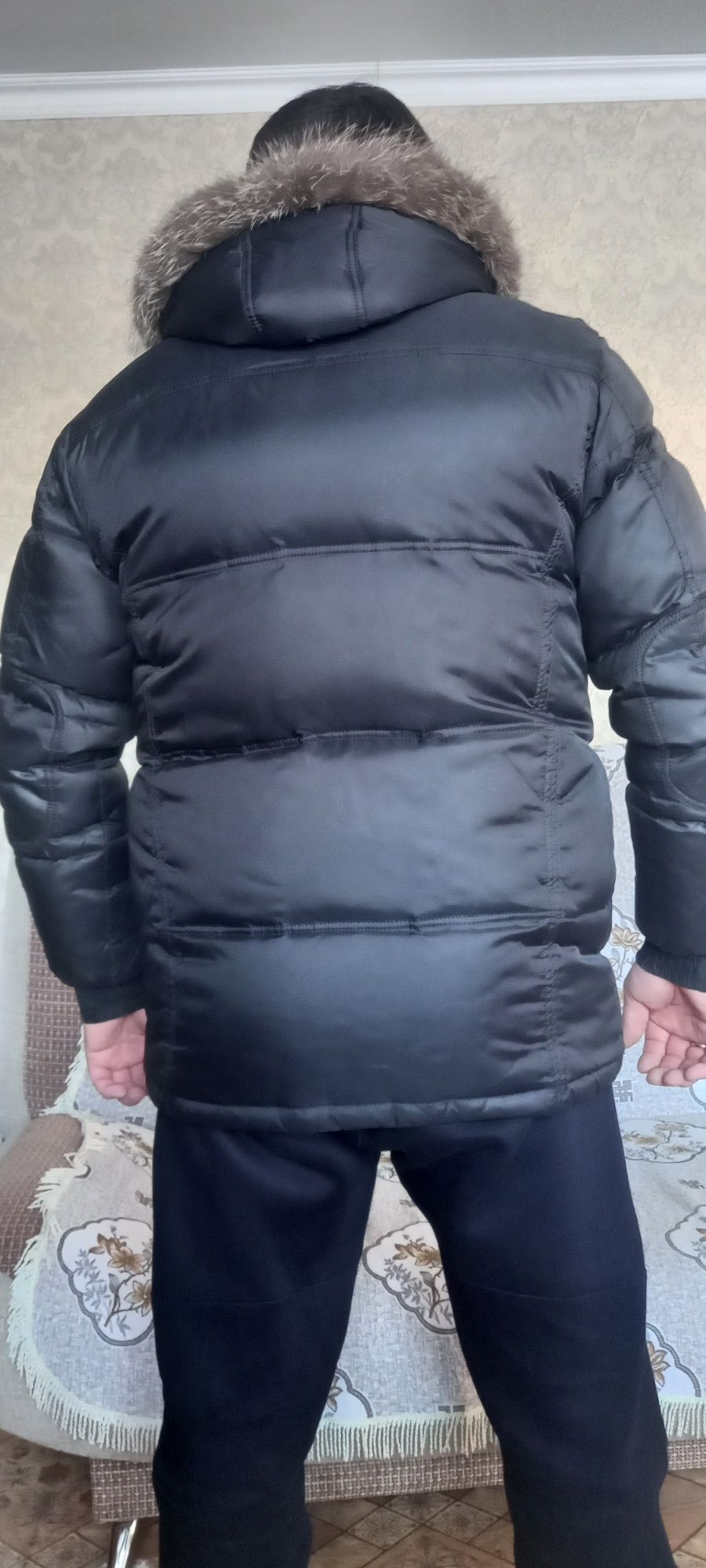 Продаётся куртка аляска