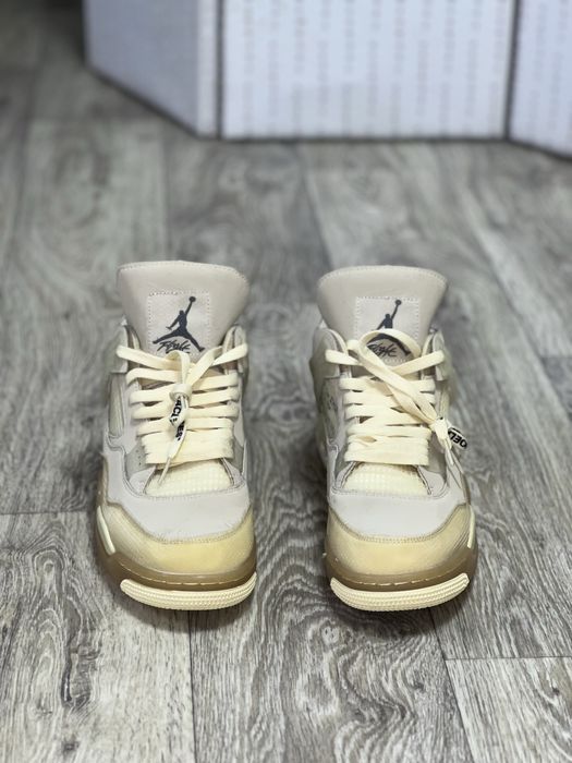 Air Jordan 4 Retro Off-White Sail marimea 45-46