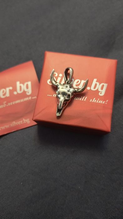 Сребърна висулка Биволски череп