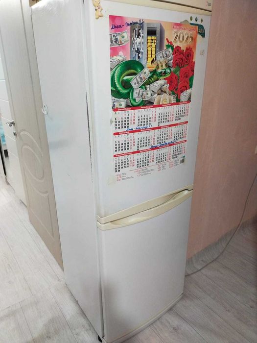 продам холодильник LG