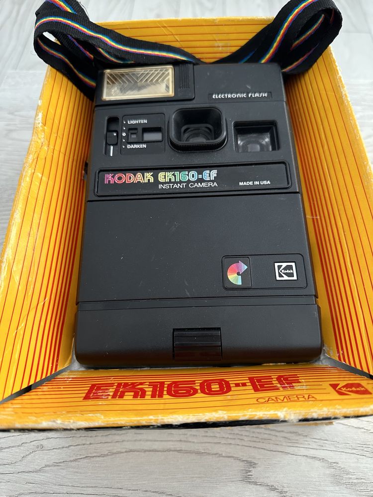 Pret vechi 100 Kodak EK160-EF Aparat foto