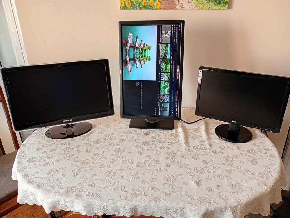 Монитор DELL U2412M 24 Инча