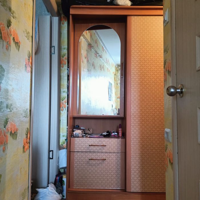 Продам 2 комнатную квартиру в 3 микрорайоне дом 5