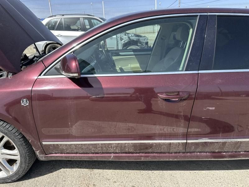 Portiera usa fata stanga Skoda Superb 2 facelift (2013-2015)