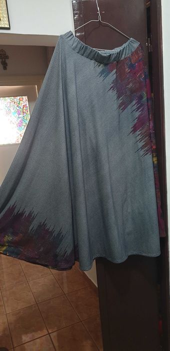 Fusta din jerse fin, catifelat