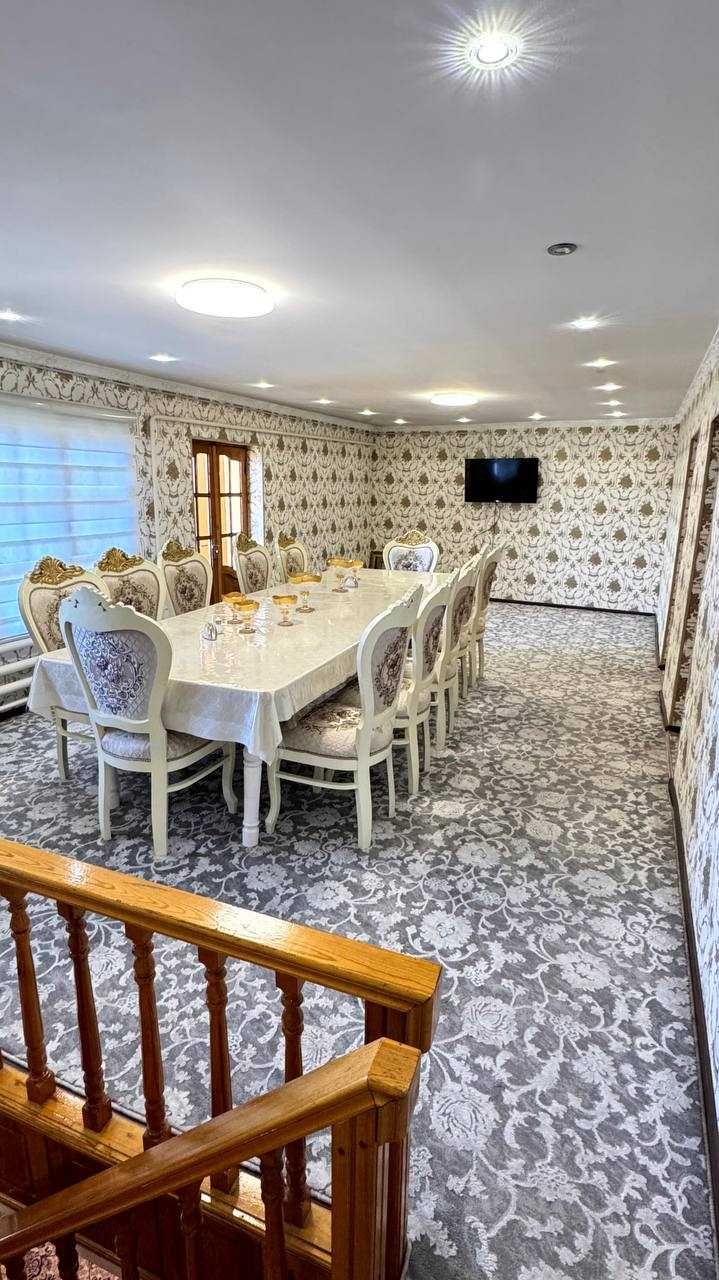 Чорсуда участка сотилади.Чорсу йулчи кучаси 2 этажли ховли сотилади