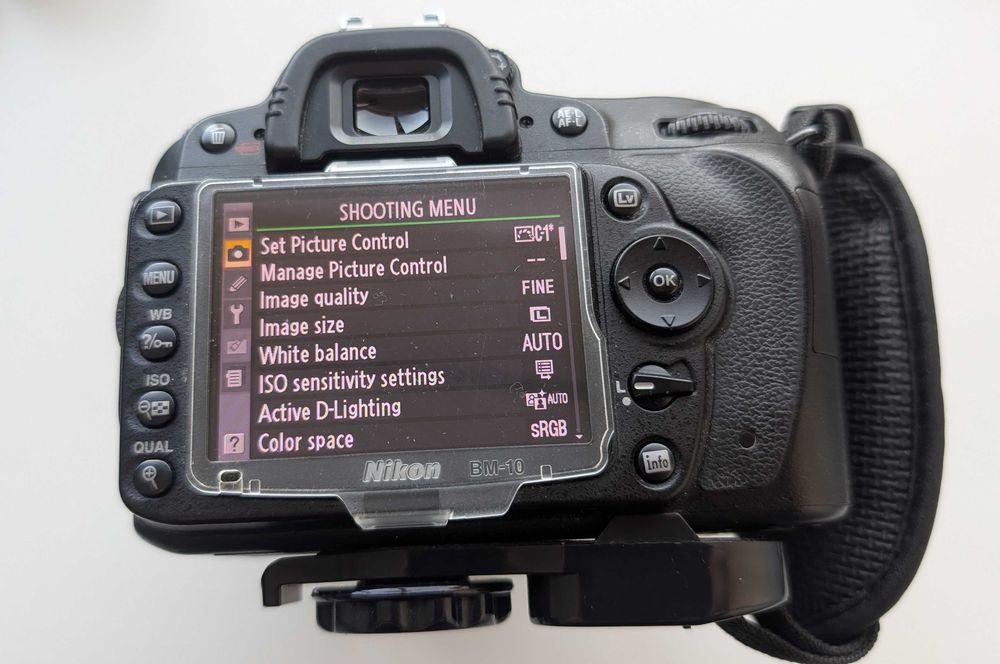 KIT FOTO COMPLET Nikon D90, 2 Obiective (50mm 1.8G inclus) + 2 x Flash