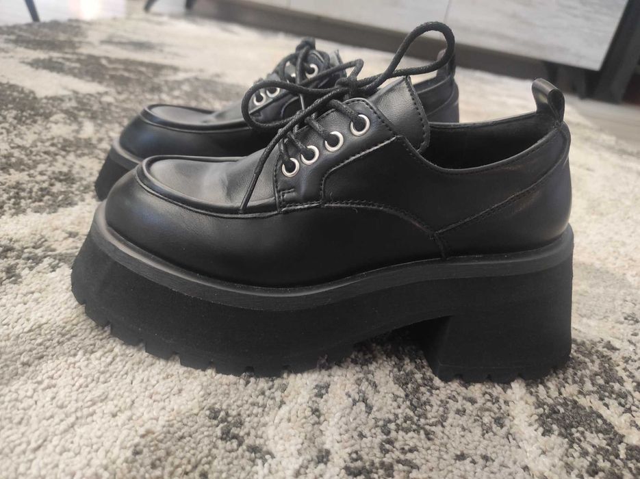 Обувки с масивна подметка Cropp номер 36