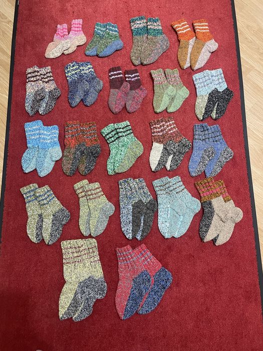 Veste, sosete din lana lucrate manual