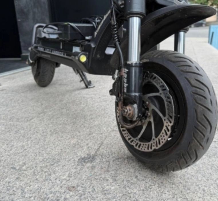 Продавам kaabo wolf 10 и mantis 10 dual 2x1000