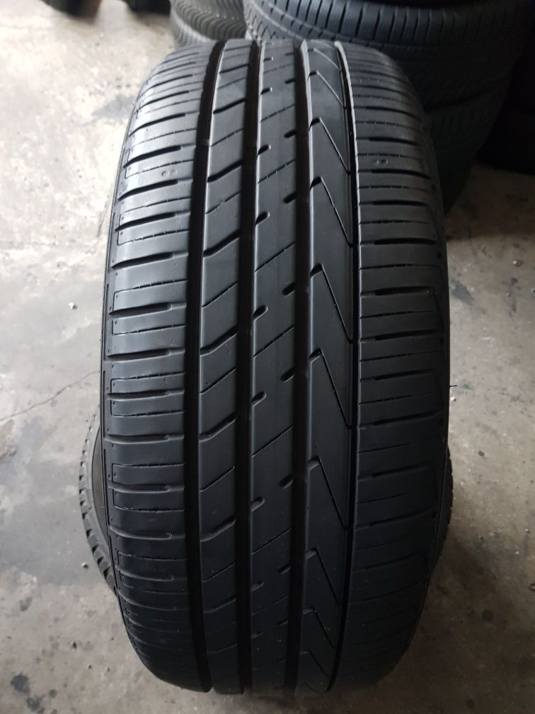 Hankook 235/50 R19 99V vară