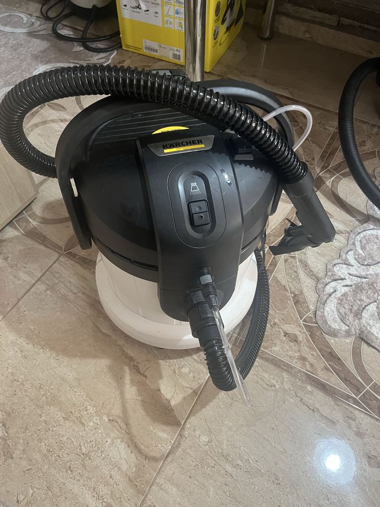 Екстрактор KARCHER SE4 Plus