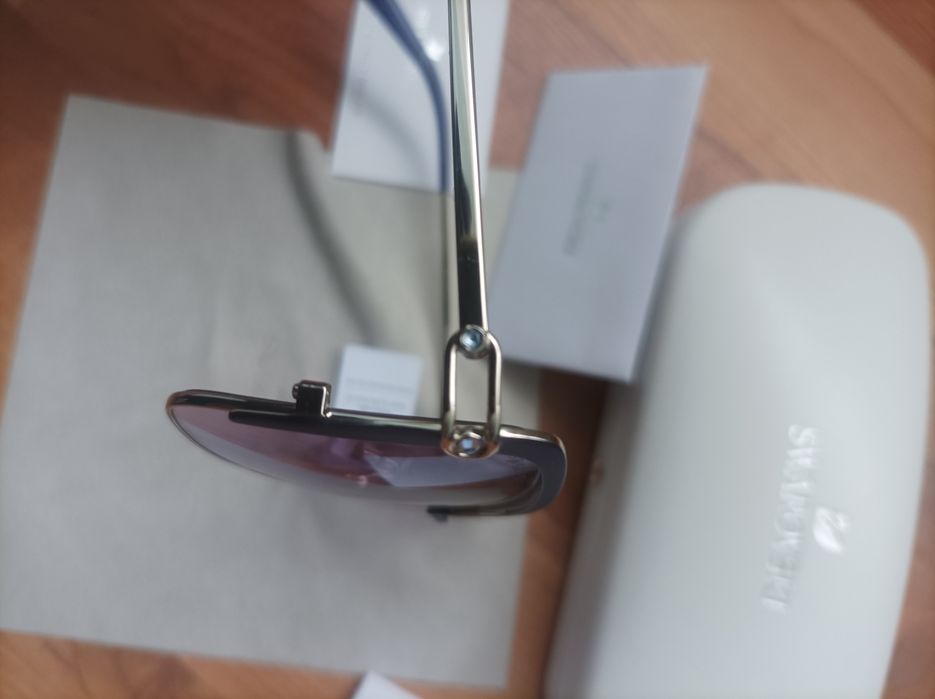 Swarovski нови оригинални слънчеви очила